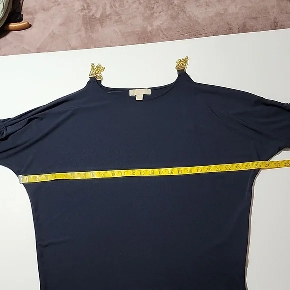 Michael Kors Cold Shoulder With Gold Chain Strap. 3/4 Sleeves. Size L - Picture 12 of 14